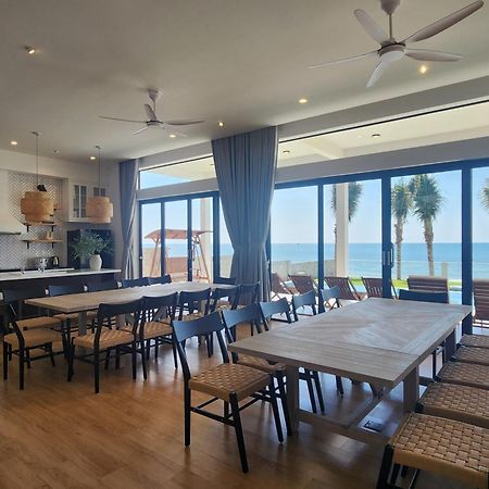 Yen Beachfront Villa Phan Thiet Exteriör bild